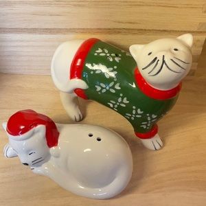 Christmas kitties salt and pepper shaker